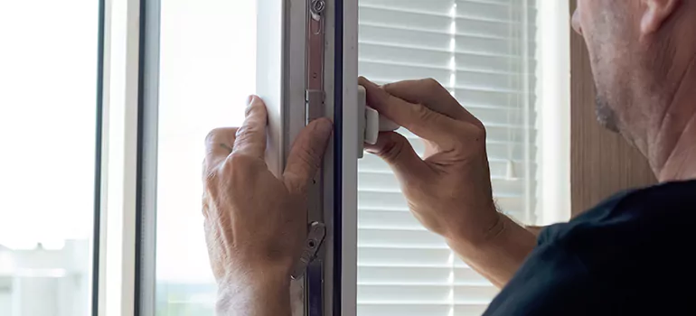 Custom Hopper Windows in Miami Beach, FL