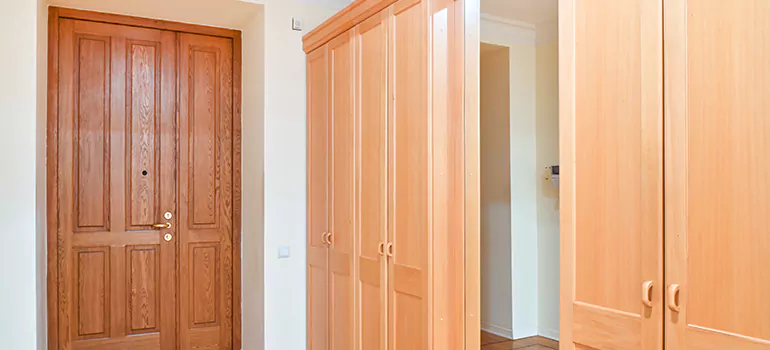 Glass Closet Door Repair in Miami Beach, FL