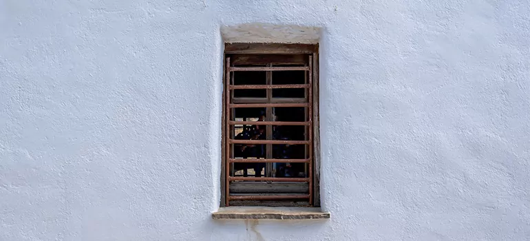 Residential Accordion Door Repair in Miami Beach, FL